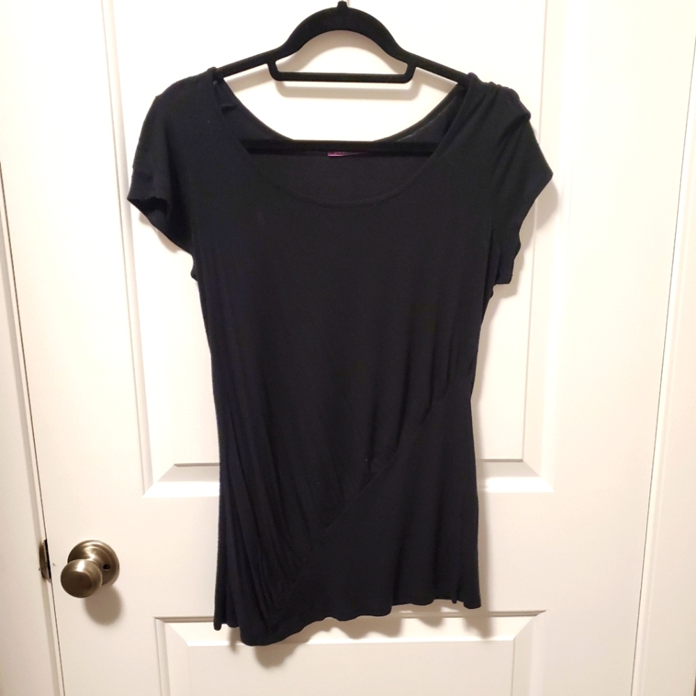 12/$30 🖤 GUC super soft black lounge top in large